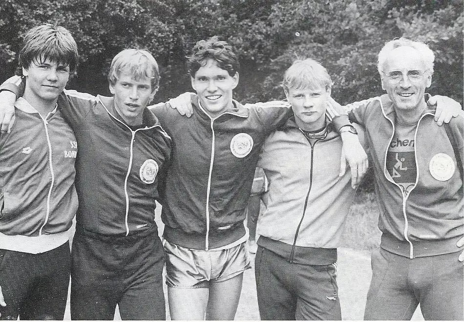 SSF Nationalkaderathleten 1982 mit ihrem Trainer: v.l. Michael Meidow, Jürgen Teske, Michael Scharf, Ingo Gaßmann und Gabor Benedek