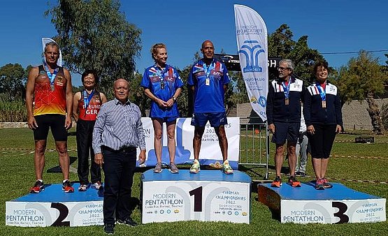 Platz 2 in der Laser-Run-Mixed-Staffel für Hans-Jörg Kuck und Emily Freund (Foto: W. Vassilios)